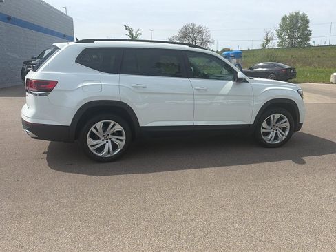 Used 2023 Volkswagen Atlas SE AWD/4WD image 6