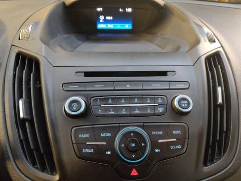 Used 2018 Ford Escape SE image 25