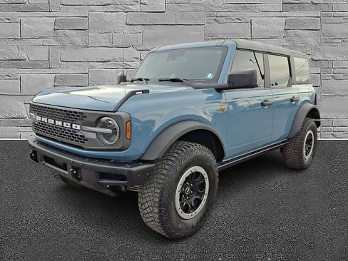 Certified 2023 Ford Bronco Badlands w/ Sasquatch Package image 4