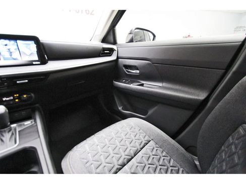 New 2026 Nissan Kicks SV w/ SV Premium Package image 8