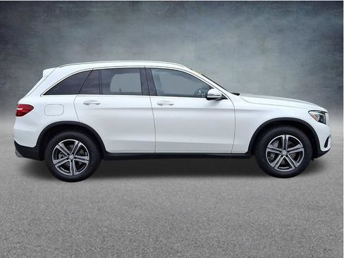 Used 2016 Mercedes-Benz GLC 300 4MATIC image 7
