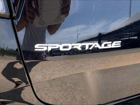 Used 2025 Kia Sportage SX FWD image 29