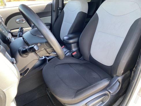 Used 2019 Kia Soul w/ Convenience Package FWD image 15
