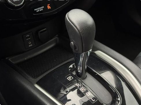 Used 2016 Nissan Rogue SL w/ SL Premium Package AWD/4WD image 19