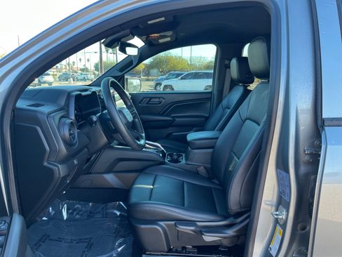 Used 2024 Chevrolet Colorado Trail Boss w/ Advanced Trailering Package image 14