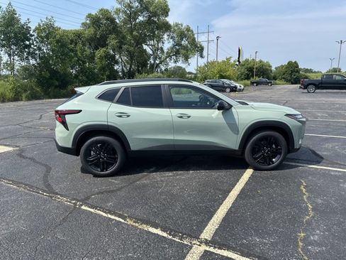 New 2025 Chevrolet Trax ACTIV w/ Driver Confidence Package image 4