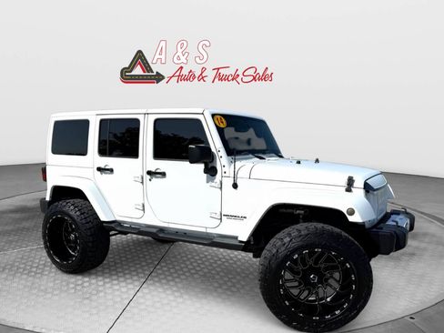 Used 2014 Jeep Wrangler Unlimited Sport w/ Quick Order Package 24S AWD/4WD image 1