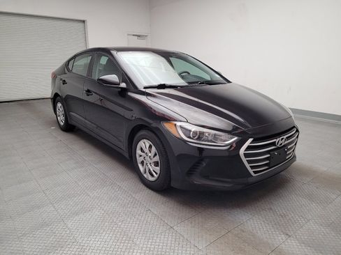 Used 2017 Hyundai Elantra SE image 13