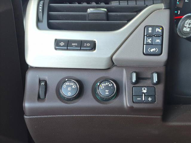Used 2019 GMC Yukon Denali w/ Open Road Package AWD/4WD image 10