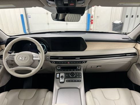 Used 2023 Hyundai Palisade Limited w/ Cargo Package AWD/4WD image 10
