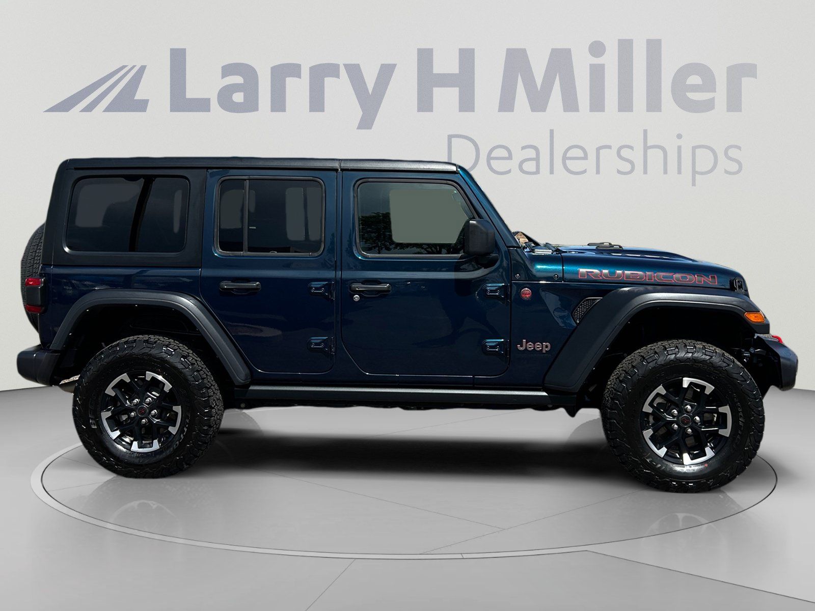 Used 2025 Jeep Wrangler Unlimited Rubicon AWD/4WD image 6