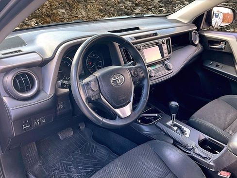 Used 2018 Toyota RAV4 XLE image 11