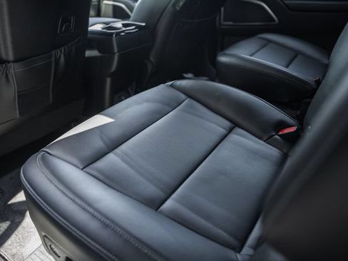 Used 2024 Kia Telluride S AWD/4WD image 36