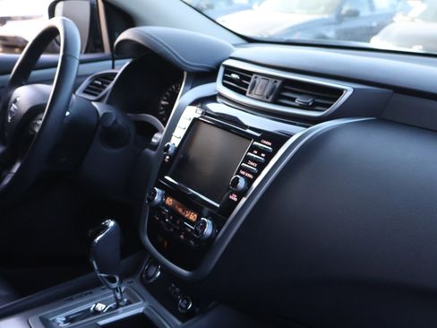 Used 2023 Nissan Murano SV w/ SV Midnight Edition Package AWD/4WD image 12