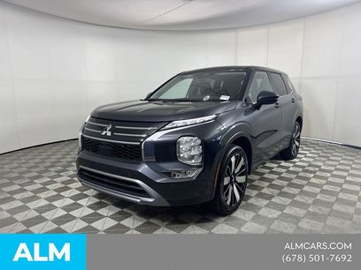 Used 2025 Mitsubishi Outlander SE