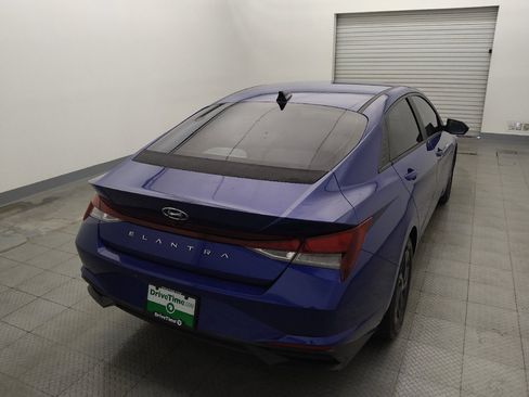 Used 2021 Hyundai Elantra SEL w/ Convenience Package FWD image 7