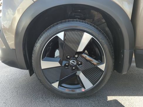 Used 2026 Nissan Kicks SR FWD image 47