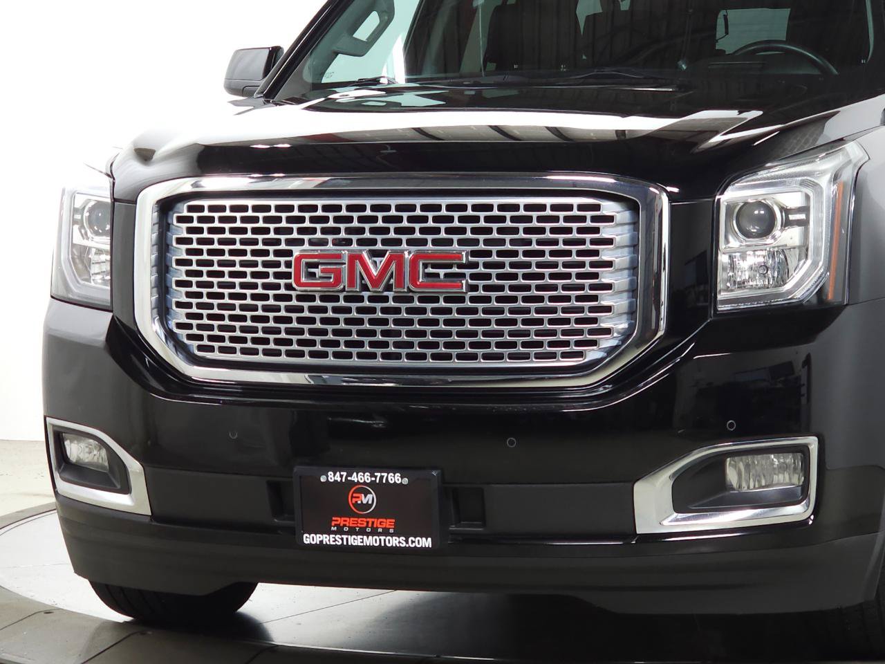 Used 2017 GMC Yukon XL Denali w/ Open Road Package AWD/4WD image 2