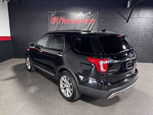 Used 2017 Ford Explorer Limited w/ Equipment Group 301A AWD/4WD image 3