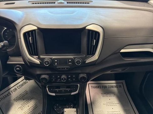 Used 2023 GMC Terrain SLE w/ Driver Convenience Package image 23