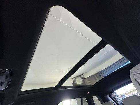 Used 2023 BMW X5 sDrive40i w/ Premium Package image 12