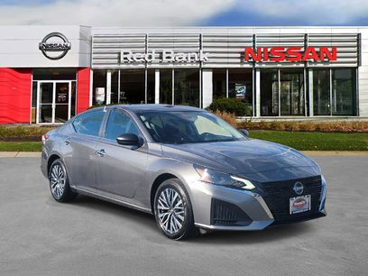 Used 2025 Nissan Altima 2.5 SV