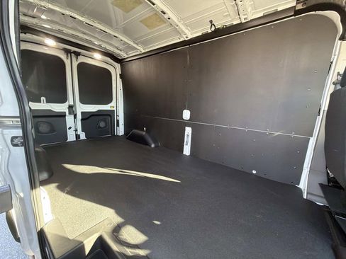 New 2026 Ford Transit 250 148 Medium Roof w/ Load Area Protection Package image 23