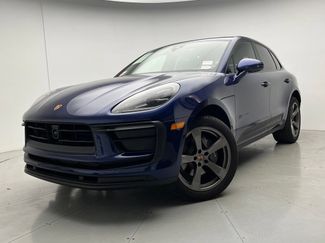 Certified 2025 Porsche Macan AWD/4WD video 1
