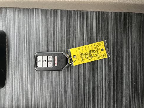 Used 2021 Honda Pilot EX image 31