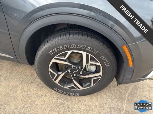 Certified 2023 Kia Sportage LX image 4