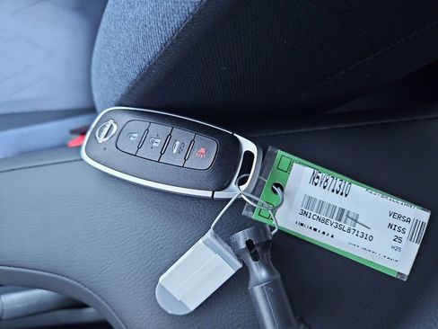 New 2025 Nissan Versa SV w/ Trunk Package image 28