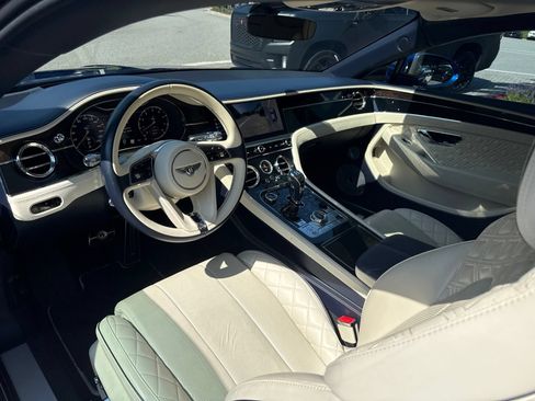 Used 2020 Bentley Continental GT AWD/4WD image 3