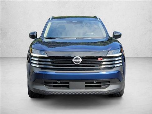 Used 2026 Nissan Kicks SR FWD image 2
