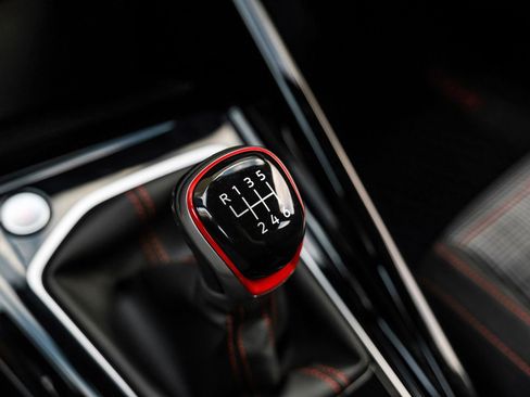 Used 2024 Volkswagen GTI S image 23