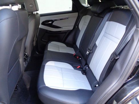 Used 2022 Land Rover Range Rover Evoque R-Dynamic SE AWD/4WD image 17