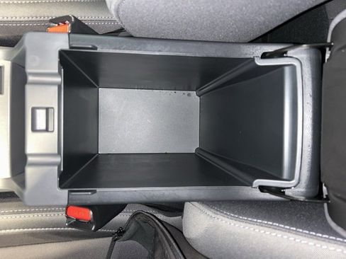 Used 2025 Subaru Crosstrek 2.0i Premium image 21