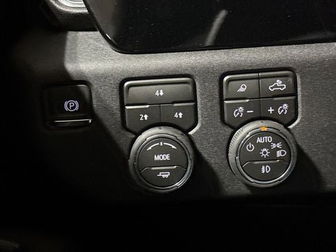 New 2026 Chevrolet Silverado 2500 LT w/ All Star Edition AWD/4WD image 19