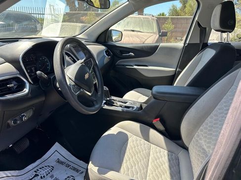 Used 2021 Chevrolet Equinox LS FWD image 21