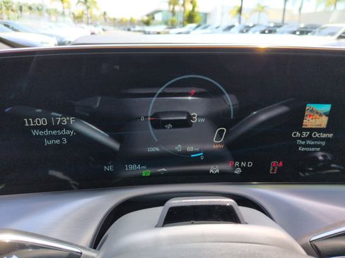 Used 2026 Cadillac Vistiq Platinum AWD/4WD image 20