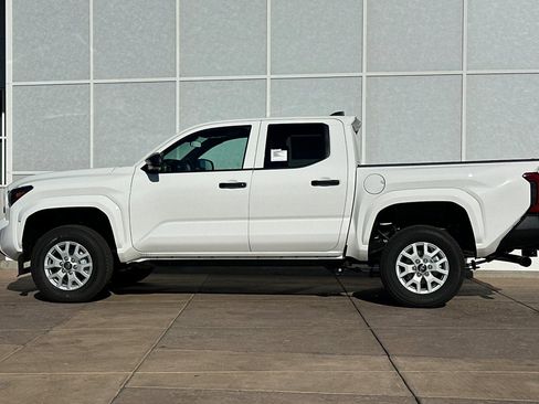 New 2026 Toyota Tacoma SR image 7