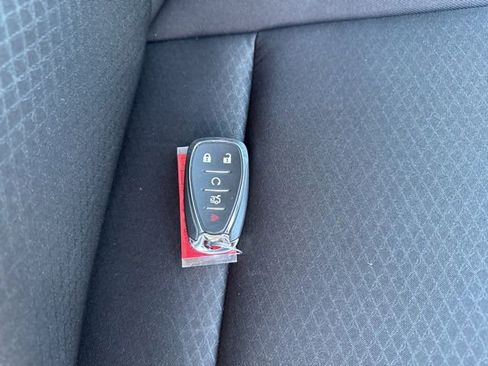 Used 2025 Chevrolet Malibu LT image 6