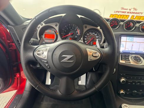 Used 2018 Nissan 370Z Touring Sport image 20