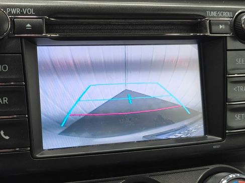 Used 2015 Toyota RAV4 LE image 7