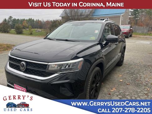 Used 2023 Volkswagen Taos SE w/ Panoramic Sunroof Package image 1