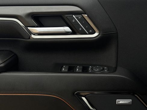 Used 2024 GMC Sierra 2500 AT4 w/ Technology Package AWD/4WD image 25