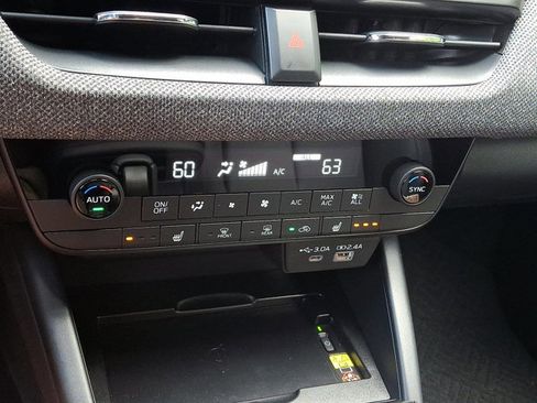New 2026 Subaru Outback Limited AWD/4WD image 12