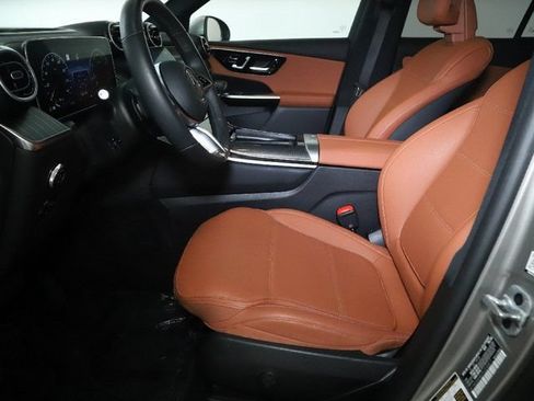 Used 2023 Mercedes-Benz GLC 300 4MATIC image 22
