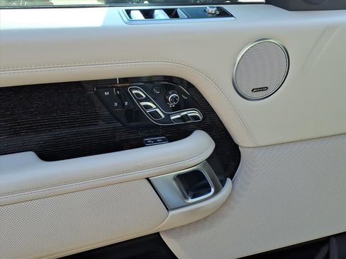 Used 2020 Land Rover Range Rover LWB SV Autobiography image 6