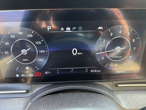 Certified 2023 Kia Carnival SX image 10