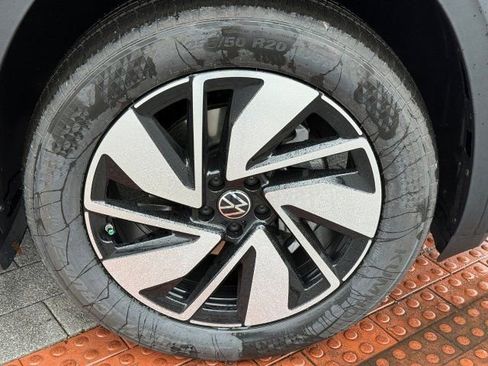 New 2026 Volkswagen Atlas SEL image 8